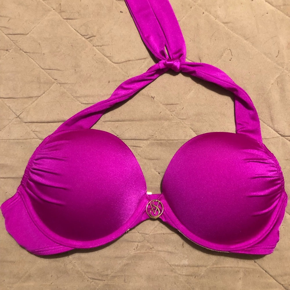 34C Victoria Secret bathing suit top